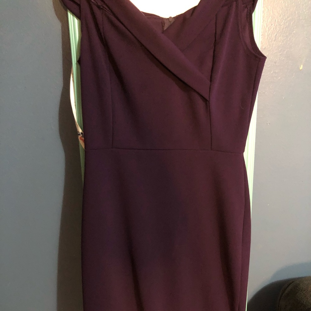 Dress - Picture 3 of 3
